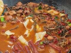 -鲁员外地锅鸡地锅鱼(古墩路店)