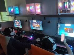 -嘻娱电竞·龙嘉兴(创业花园店)