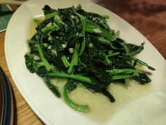-临界音乐酒馆·小龙虾·江湖菜(华熙LIVE·鱼洞店)