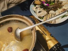 -邹开喜·小海鲜醉鸡煲·潮汕鲜切牛肉店(襄阳北路店)