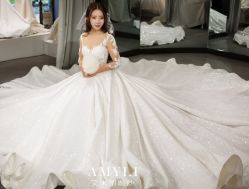 -艾米丽婚纱礼服