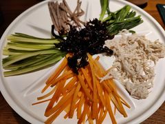 鸡丝凉米线-云海肴云南菜(美罗城店)