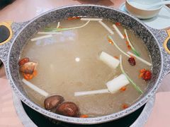 -诗爷牛尾汤(大坪英利店)