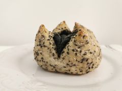 黑芝麻炸弹-熊叔熊婶面包房(团结湖店)