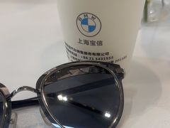 -上海宝信宝马4S店