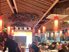 大堂-野山舂·贵州现舂酸汤火锅(鸿通城店)