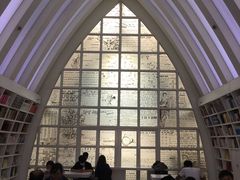 -钟书阁(松江泰晤士小镇店)