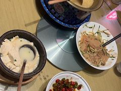 -关东小磨东北菜(上海长风大悦城店)