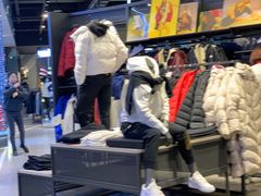 -NIKE品牌体验店(金源新燕莎店)