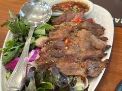 -Chom Cafe and Restaurant