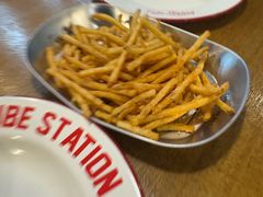 -Tube station站点比萨(王府井百货店)