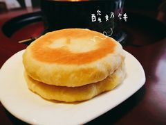 酸奶饼-诺敏塔拉奶茶-布里亚特包子-手把肉(锦都会店)