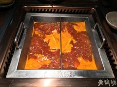 -老牌坊云南鱼豆花火锅(哈西万达店)