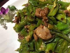小辣椒炒肉-阿西娅食府(中关村店)