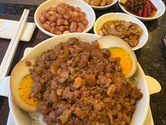 卤肉饭-中国厨房/台湾牛肉面