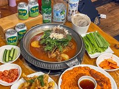 -喇喇排骨火锅·传统韩式脊骨汤(望京西园总店)