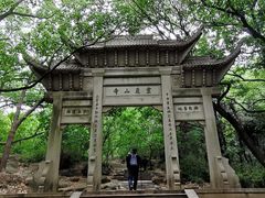 -灵岩山风景区