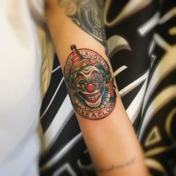 -SNOW TATTOO STUDIO
