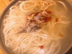-亮亮面馆(经六路店)