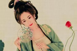 点击看大图 -九月鹰飞汉服摄影工作室