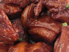 农家红烧肉-七的湖·晚芳亭·阳澄湖农家菜·大闸蟹(莲花岛店)
