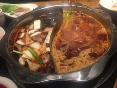 -纸盐河码头火锅(十八梯店)