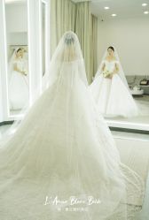 -禕·愫白婚纱商店