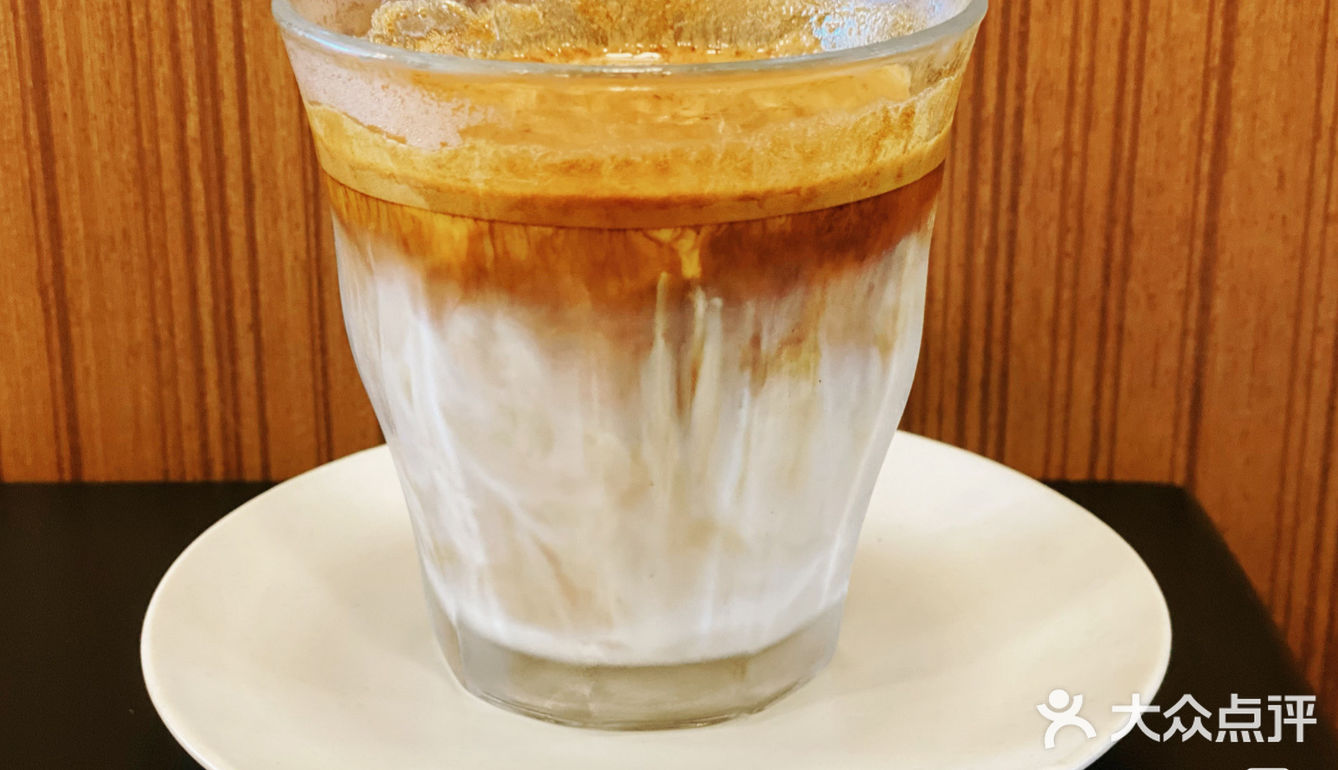 （85泰铢）：康师傅冰红茶的口感，蜂蜜味道比较重