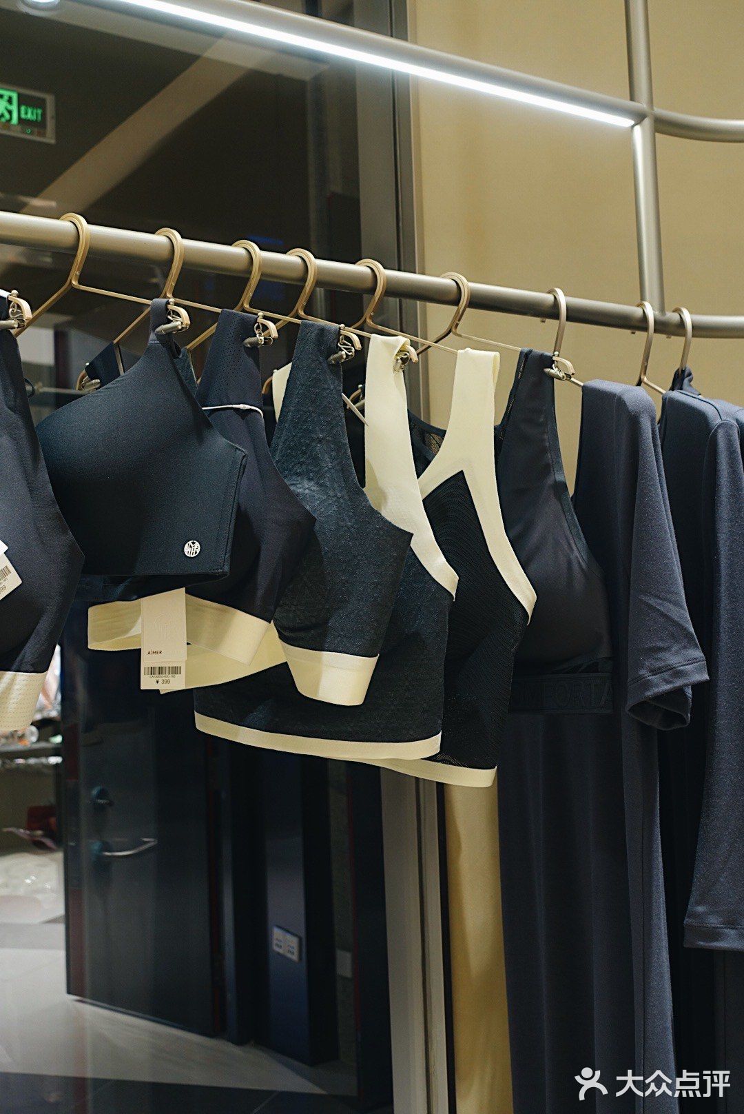 南京服装新店📗舒适衣服 迎接简单生活