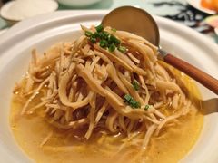 -湘西小馆(滨河路店)