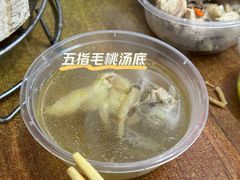 -威邵鸡煲(西华路总店)