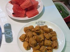 -洪氏嗨捞·广东猪肚鸡·椰子鸡火锅(西咸万象城店)