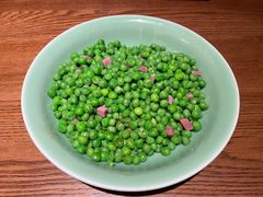火腿炒甜豆-弄堂里·寻味杭州(湖滨银泰in77C区店)