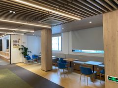 -漕河泾街道图书馆(漕河泾社区文化活动中心店)