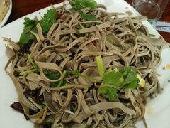 -溢心园香河肉饼总店