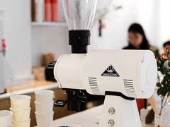 -Cafe on warm(丹霞店)