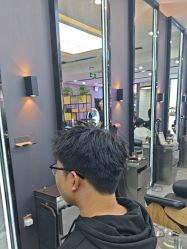 -藤野造型烫染·漂发