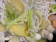 -万记麻辣烫国展总店