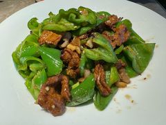 辣椒炒肉-新白鹿餐厅(金鹰新街口店)