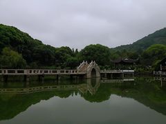 -灵岩山风景区