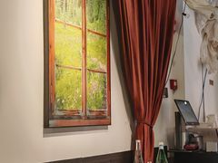 -LESCEDARS Brasserie Bistro香柏树