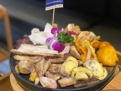 -一朵菌·野生菌探索家火锅(南亚店)