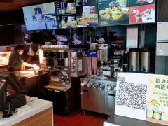 -麦当劳(杨林得来速店)
