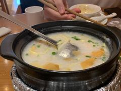艇仔粥的配料-粤域茶餐厅