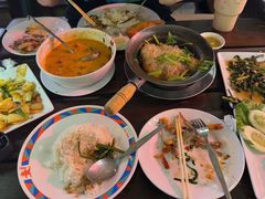 -Green Tree Rest. & Pub