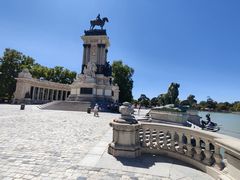 -阿方索十二世纪念碑