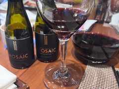 红酒-明月东一酒店·菲斯特自助餐厅