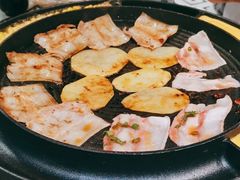 -三国惹火烤肉·中日韩烤肉集合店(百草路店)