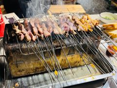 -喜悦小串丹东小黄牛海鲜烧烤大排档(民主广场店)
