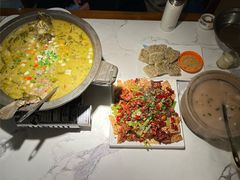 -小凤庭·地道湖北菜武昌鱼·藕汤(38年黄鹤楼店)